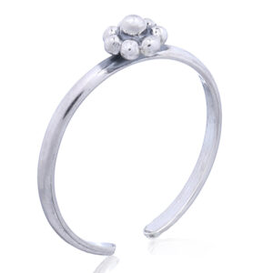A daisy flower 925 sterling silver toe ring