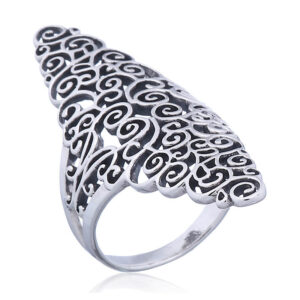 A swirls and twirls sterling silver ring