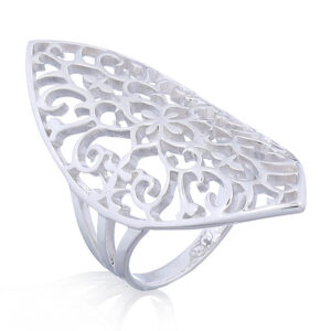 A marquise shape floral lace 925 silver ring