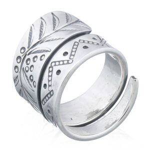 A floral ethnic 925 silver oxidized plain ring