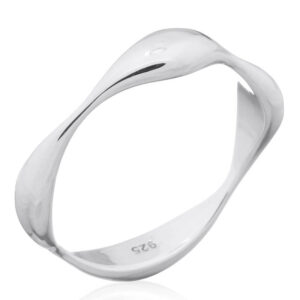 A corners dome up 925 silver square ring