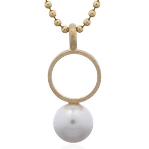 A sphere pearl with yellow gold plated circle 925 silver pendant