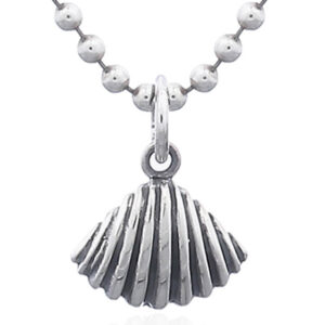 A little cockle shell 925 silver pendant