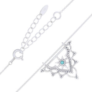 A star focus antique silver necklace with green constituted stone