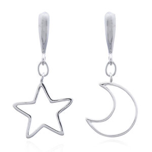 A pair of moon and star in a pair 925 silver earrings