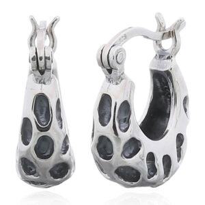 A pair of pattern rock chubby round 925 silver hoop earring