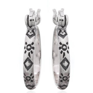 A pair of oxidized sun and rhombus 925 silver hoop earrings