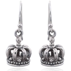 A pair of crown dangle earrings in 925 silver