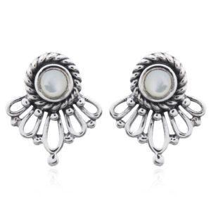 A pair of elegant mother of pearl boho 925 silver stud earrings