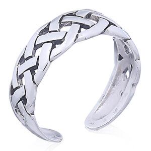 A double braided celtic sterling silver toe ring