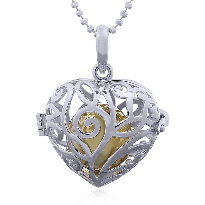 A sterling silver heart harmony pendant