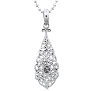 An ajoure flower long drop silver drop pendant
