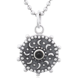 A synthetic black stone sun 925 silver pendant