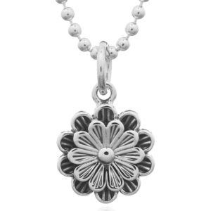 A lovely ornamented flower sterling silver pendant