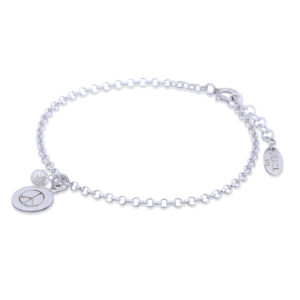 A sterling silver round peace charm bracelet with freshwater pearl