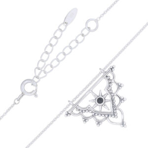 A star focus antique silver necklace with black constituted stone