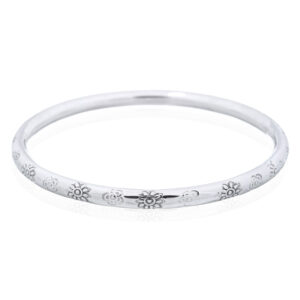 A engraved oxidized and faded flowers sterling silver bangle