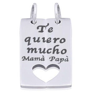 A loving family parents and child 925 silver pendant