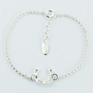 An adjustable sterling silver horseshoe charm chain bracelet