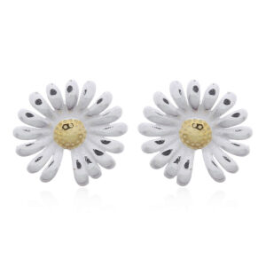 A pair of lovely missing petal flower with gold plating 925 studs silver