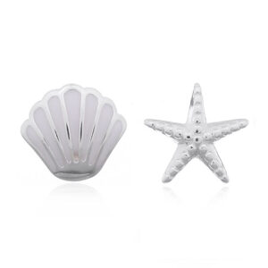 A pair of little shell and starfish enamel 925 silver stud earrings