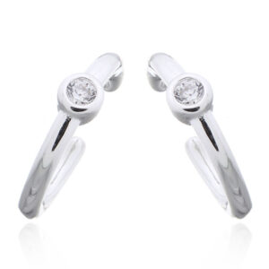 A pair of minimalist ear cuff with cubic zirconia 925 silver