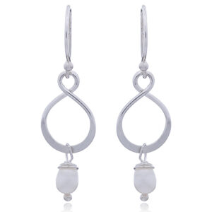A pair of sterling silver infinity dangle earrings with freshwater pearls