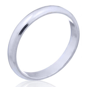 A 3mm wide plain 925 sterling silver band ring