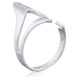 A 925 sterling silver designer ring open flowing loop and twirl