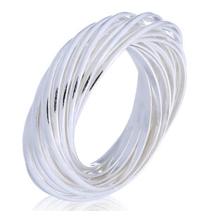 A 21 wire twined in set of silver ring