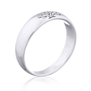 A polished sterling silver 925 tree of life band ring