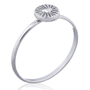 A sterling silver ring rays of the heart