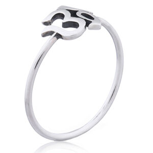A om symbol 925 sterling silver ring
