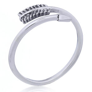 A 925 silver open cupid arrow ring