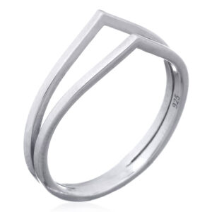 A double pointed band 925 silver ring