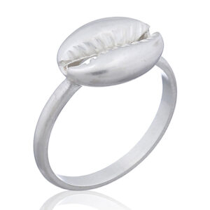 A silver 925 cowrie shell plain ring