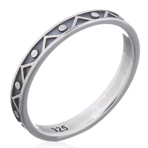 An angular wave line with dots in 925 sterling silver ring