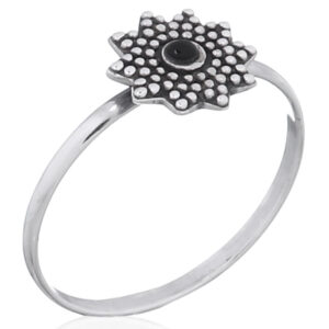 A dotted sun flower black stone ring in 925 silver