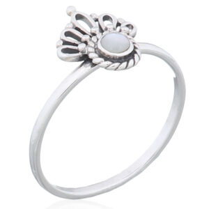 A elegant mother of pearl crown women ring 925 silver
