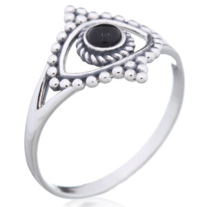 A extraordinary eye figured black stone woman ring 925 silver