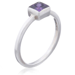 A square purple cubic zirconia 925 silver ring