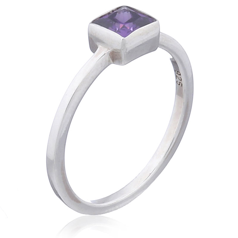 A square purple cubic zirconia 925 silver ring