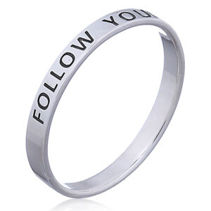 A follow your dreams sterling silver band ring