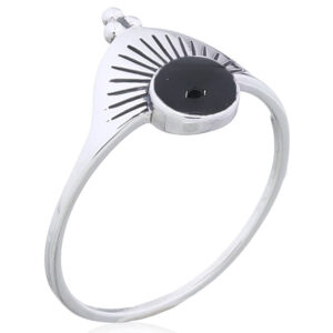 A queen crown with synthetic black stone 925 silver ring