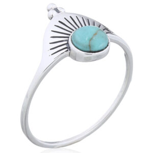 A queen crown with synthetic green stone 925 silver ring