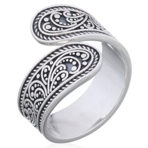 A stunning ornamented style open ring 925 sterling silver