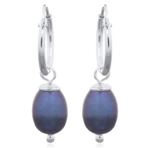 A pair of mini green freshwater pearl 925 silver hoop earrings