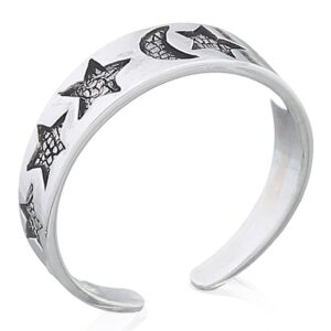 A moon and star sterling silver toe ring