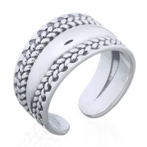 A sterling silver wheat toe ring