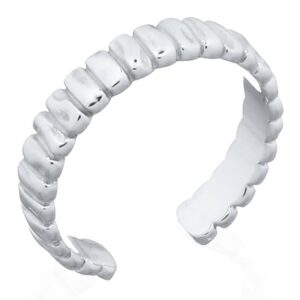 A grosgrain sterling silver toe ring